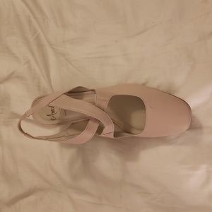 Amalfi blush closed toed heals slingback